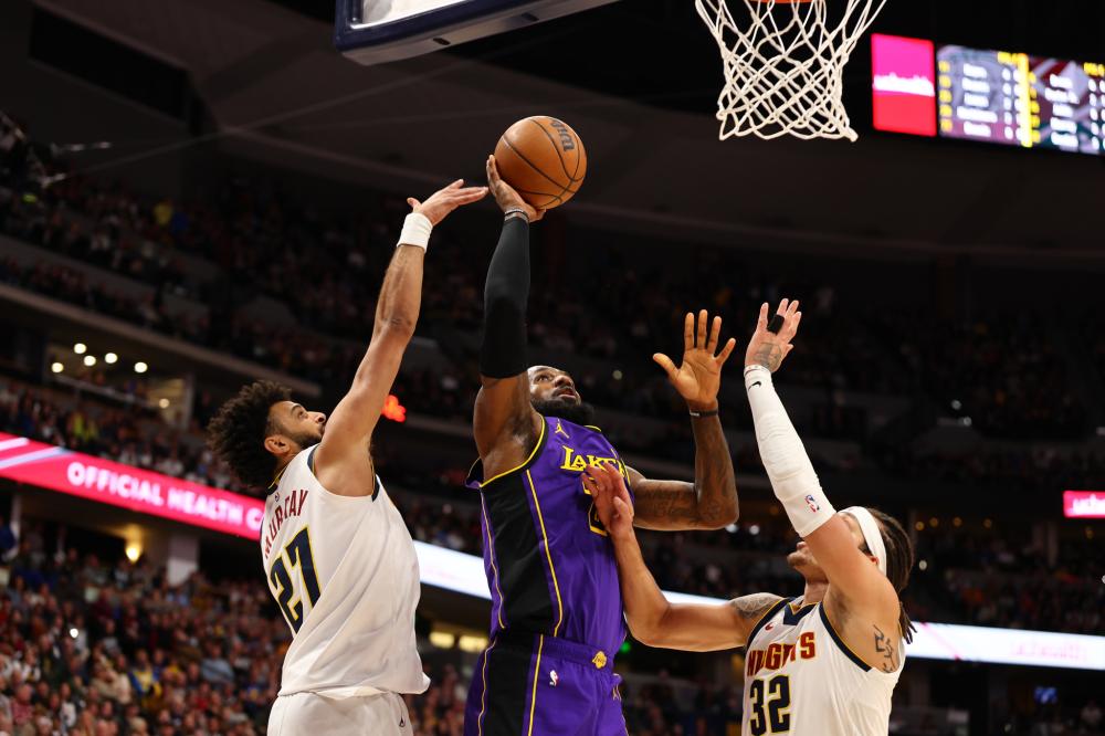 赛场设施公 赛场设施公