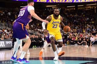 打出亮眼的 打出亮眼的