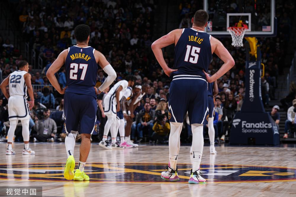 吴前凭借几 吴前凭借几