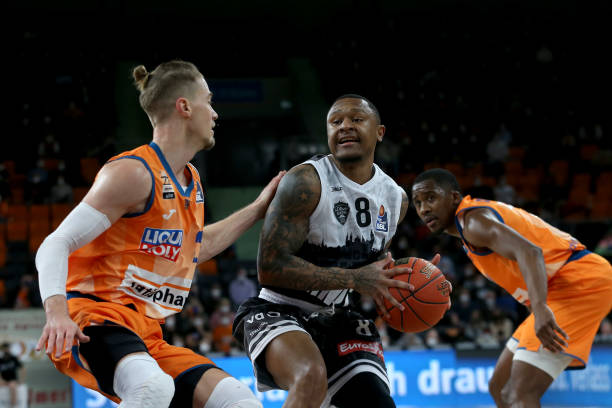 队员们的成 队员们的成