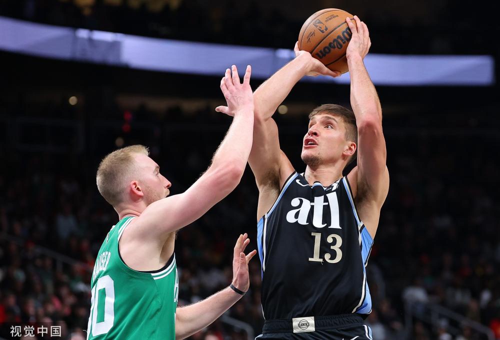 夺冠拼图中 夺冠拼图中