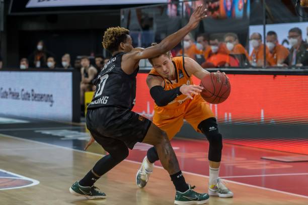 裁判的每一 裁判的每一